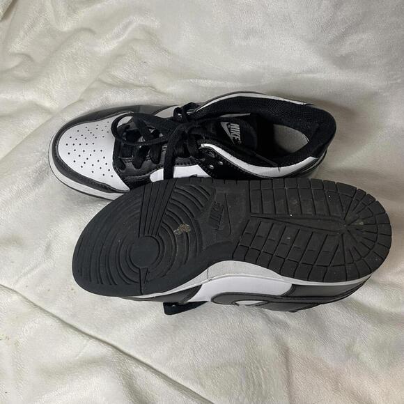 Nike Dunk Low Black and White (Panda) Sneakers Size 6.5 - Picture 5 of 7